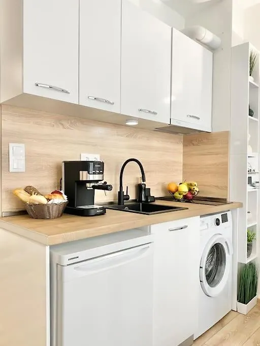 Apartament Best Studio For Business & Family Super Fast Wi-Fi Płowdiw 0*,